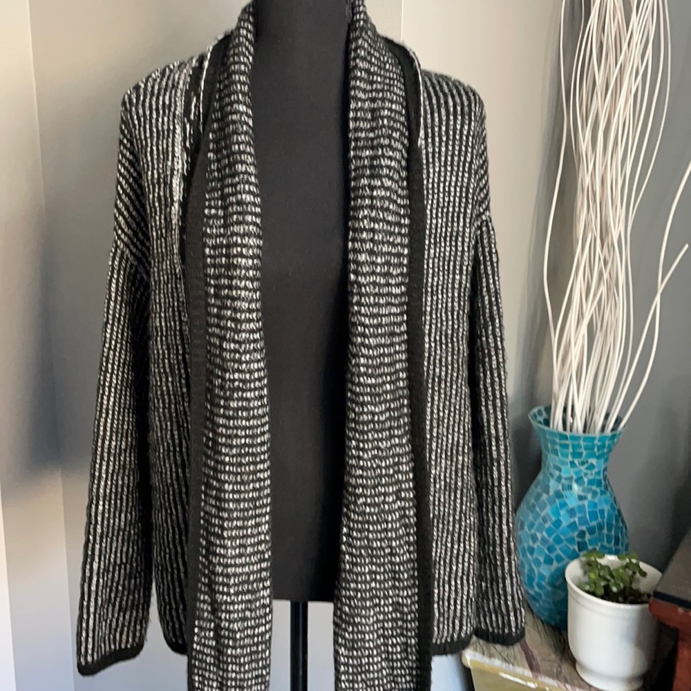 Gap Black & White Open front Cardigan